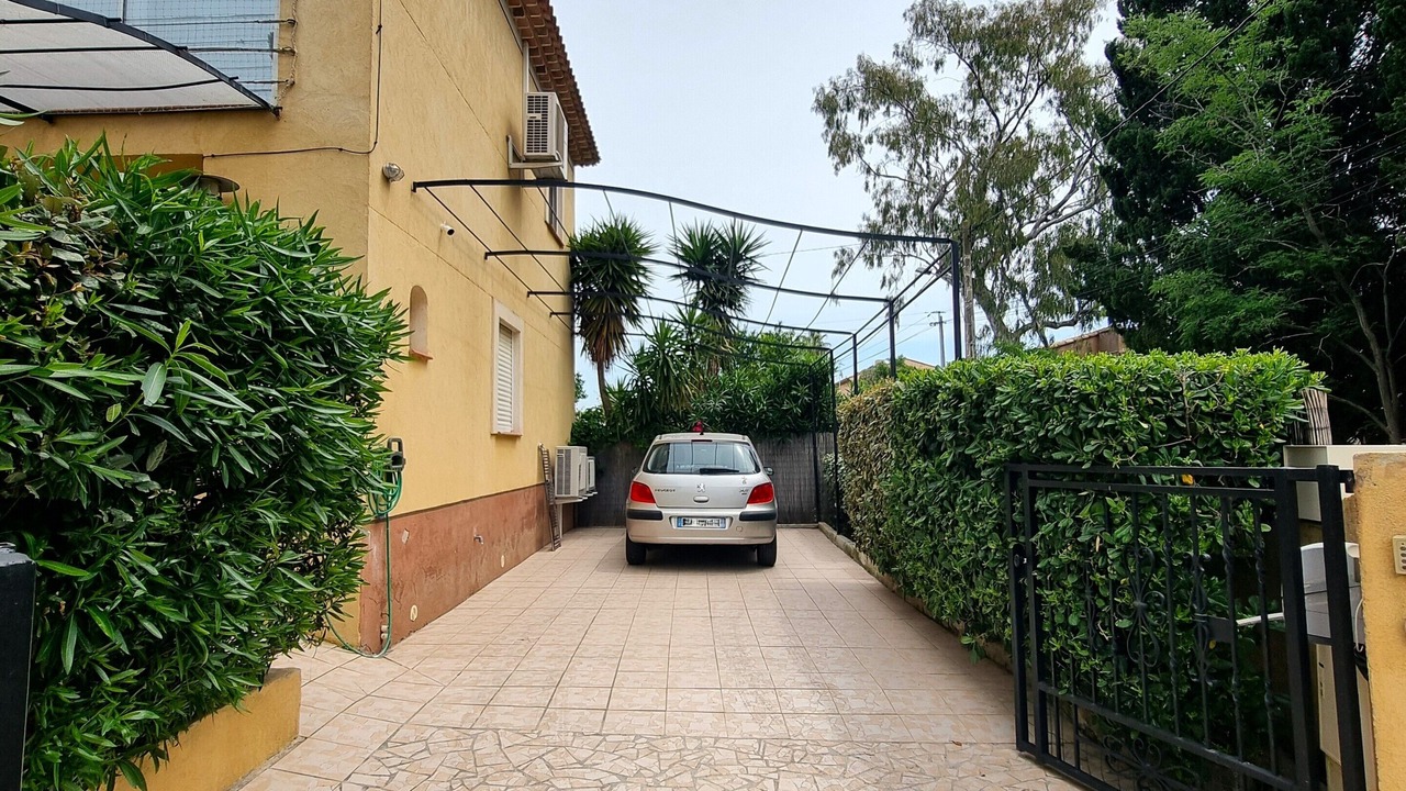 Photo of Outdoor in Miramar