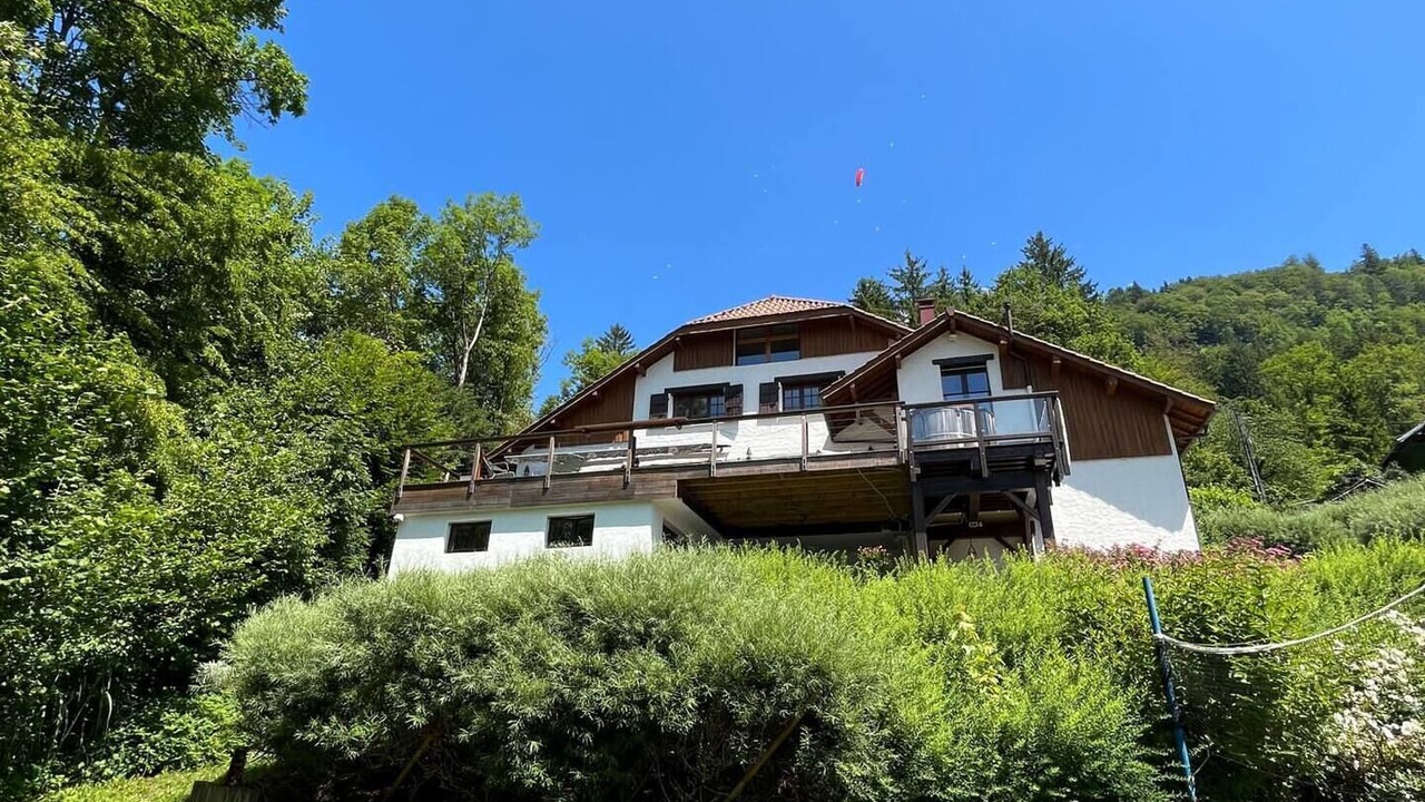 Photo of Outdoor in Bluffy