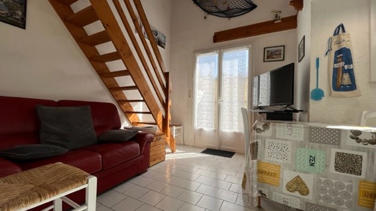 Photo of Livingroom in Domino