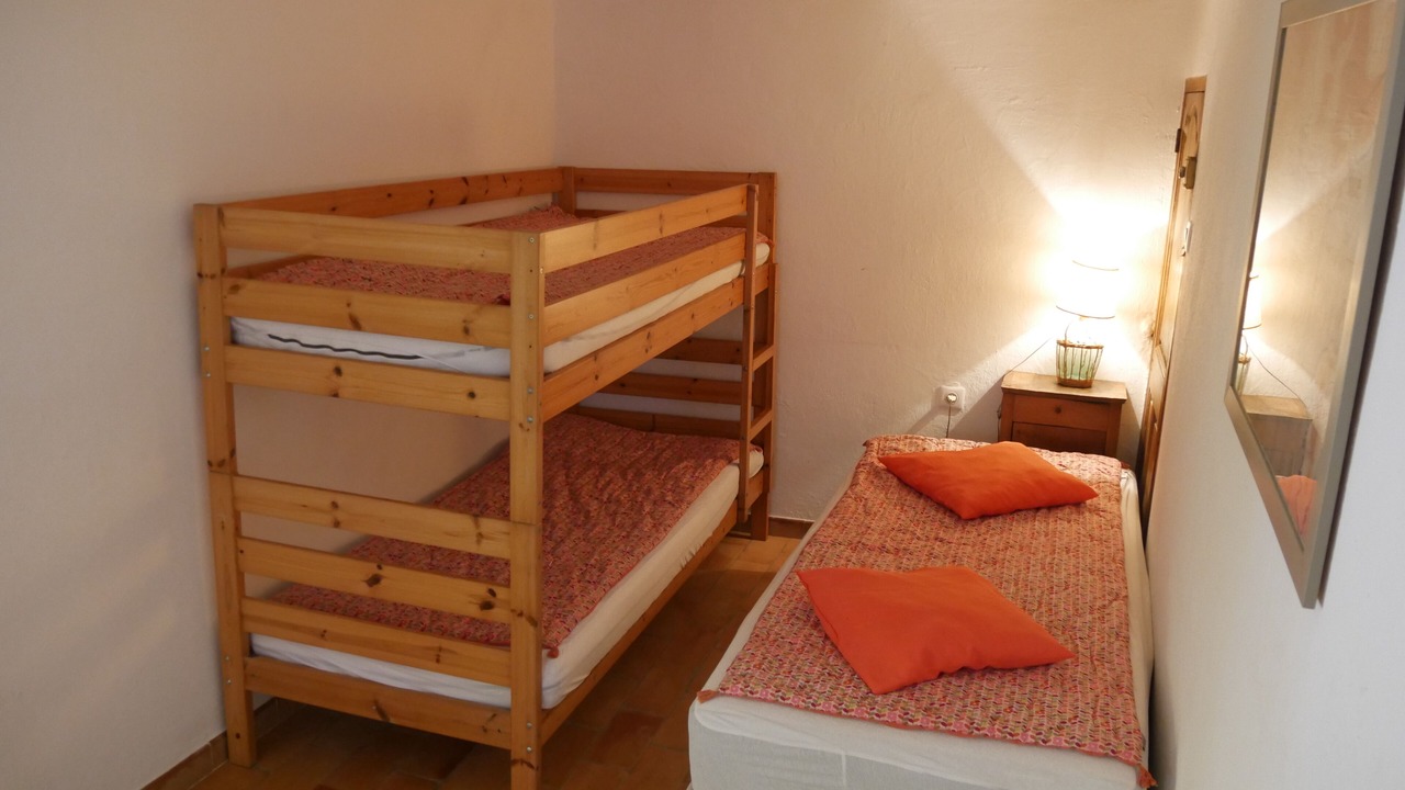 Photo of Bedroom in Ensues-la-Redonne