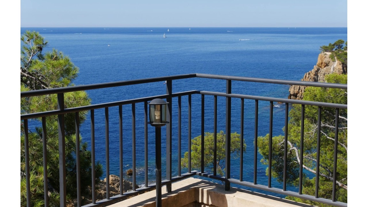 Photo of Outdoor in Ensues-la-Redonne