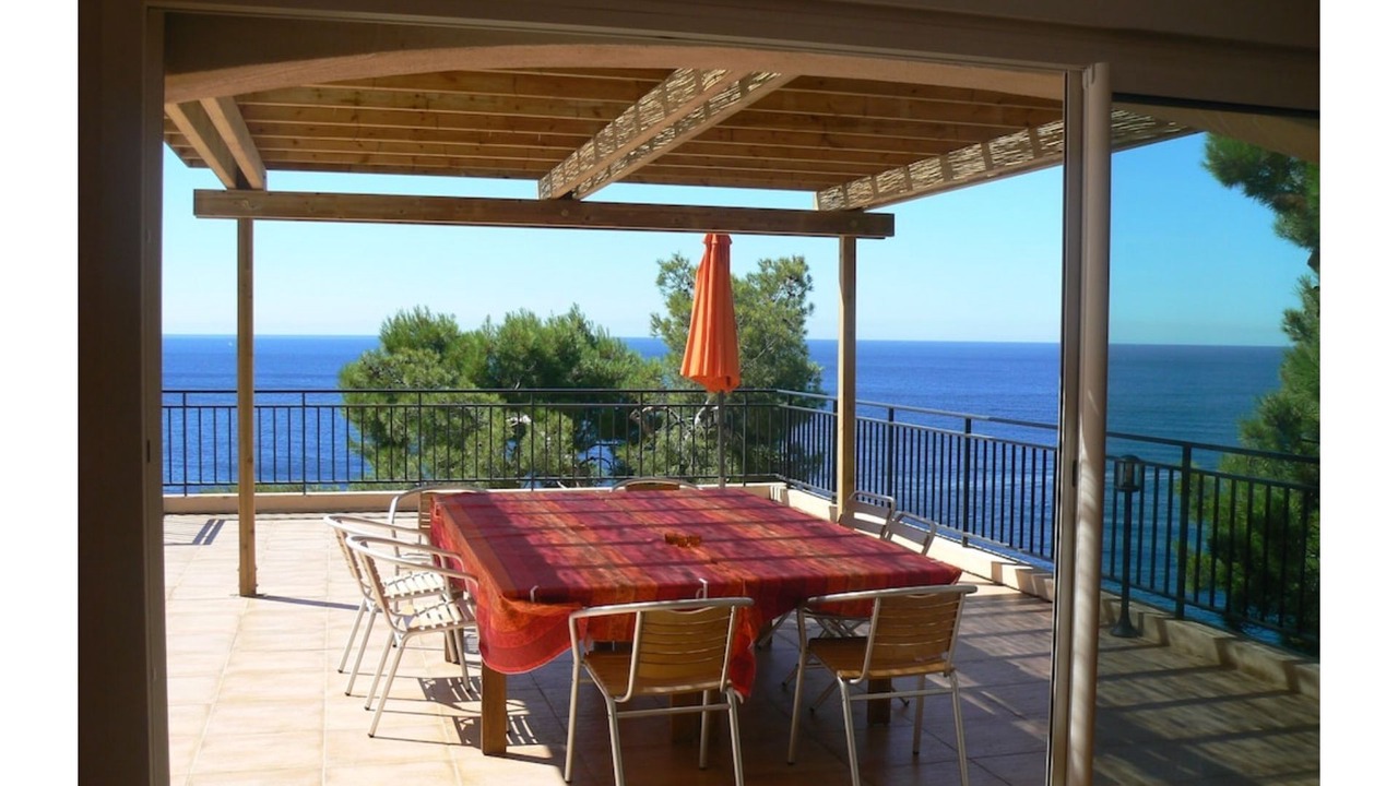 Photo of Outdoor in Ensues-la-Redonne