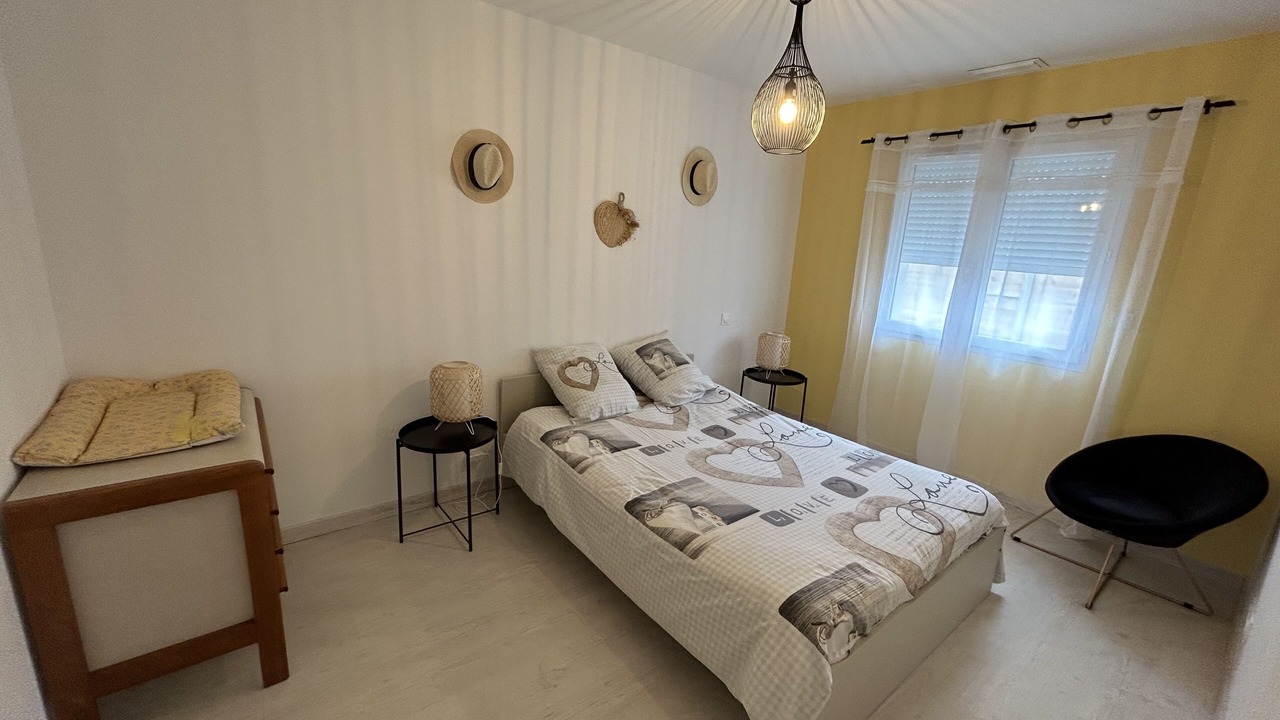 Photo of Bedroom in Gujan-Mestras