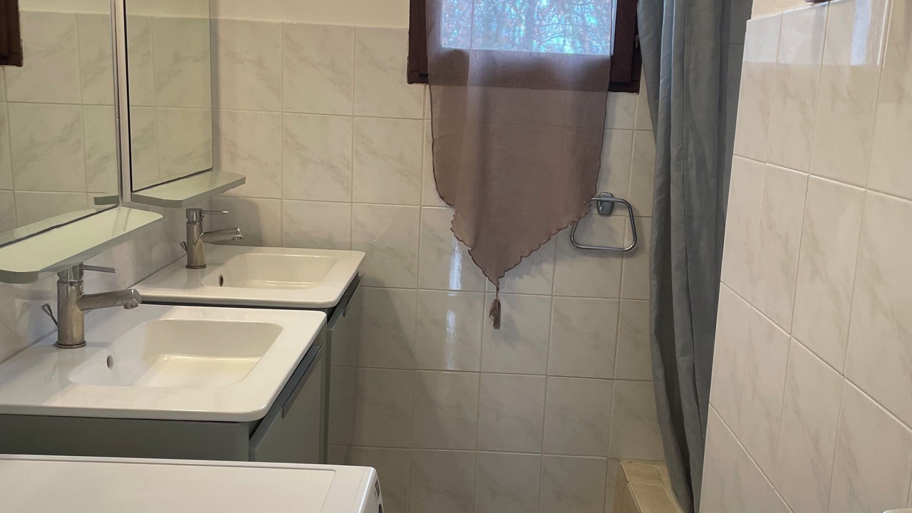 Photo of Bathroom in Atur
