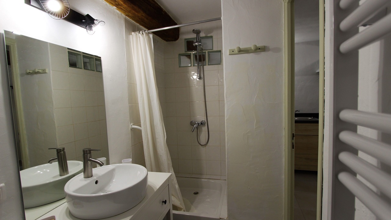 Photo of Bathroom in Cabrieres-d'Avignon