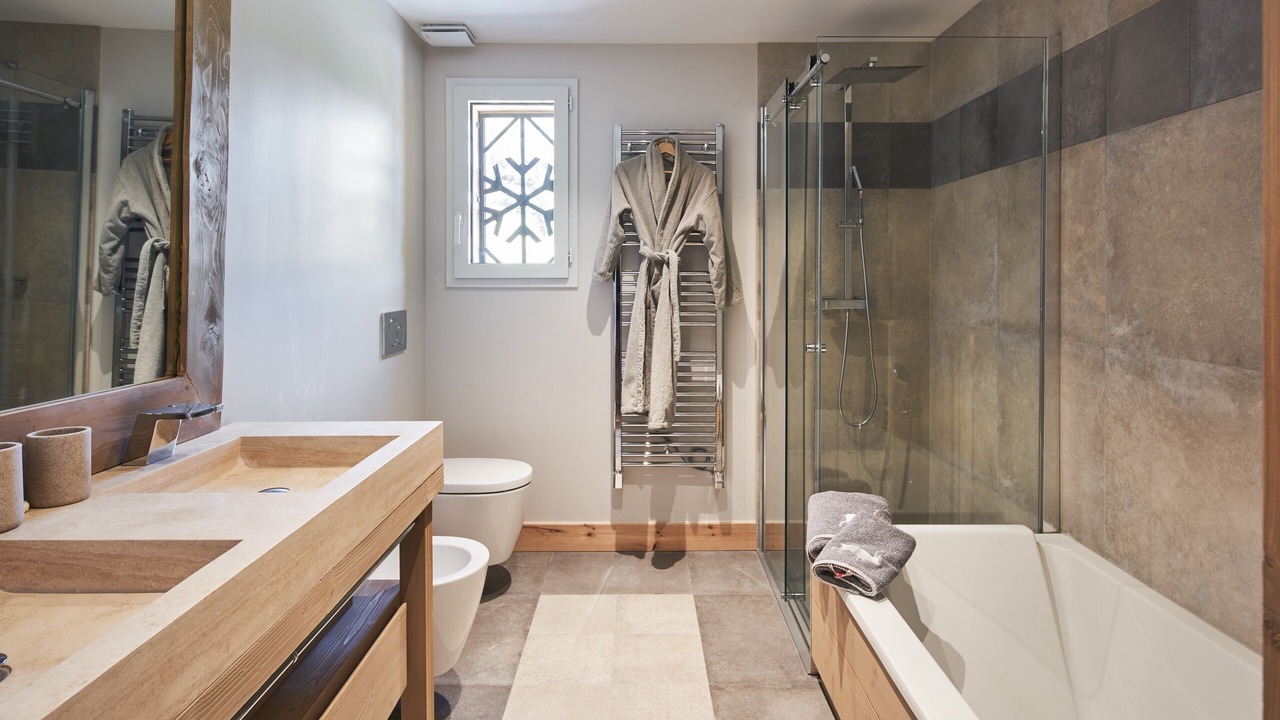 Photo of Bathroom in Saint-Etienne-de-Tinee