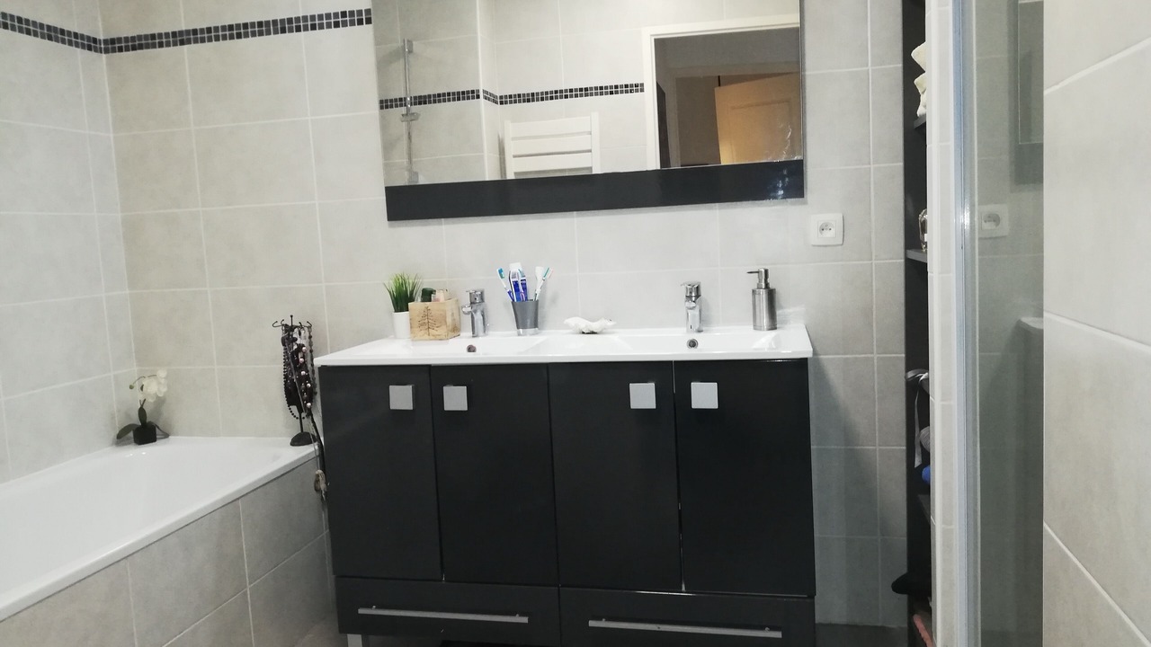 Photo of Bathroom in Cannes