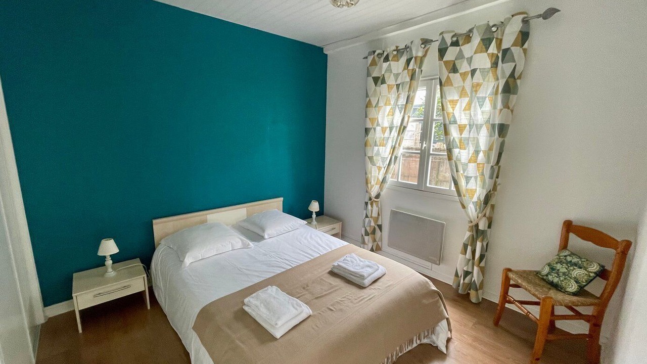 Photo of Bedroom in Gujan-Mestras