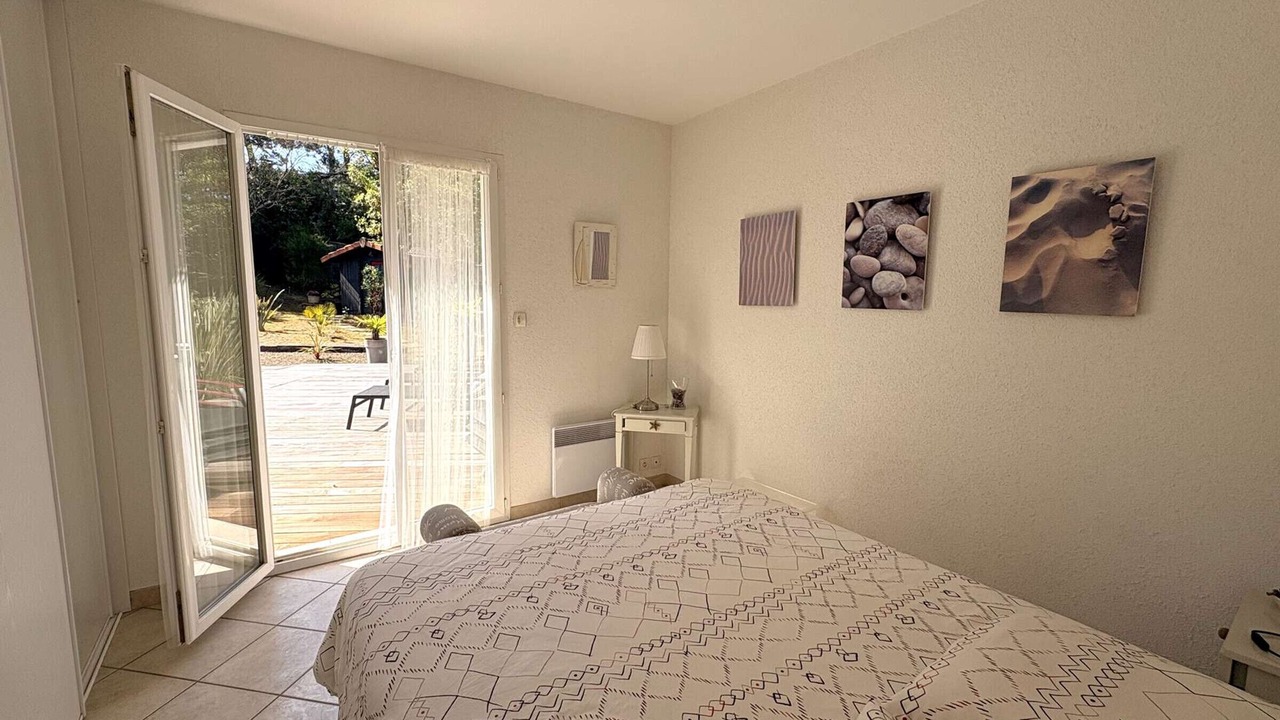 Photo of Bedroom in Cap-Ferret