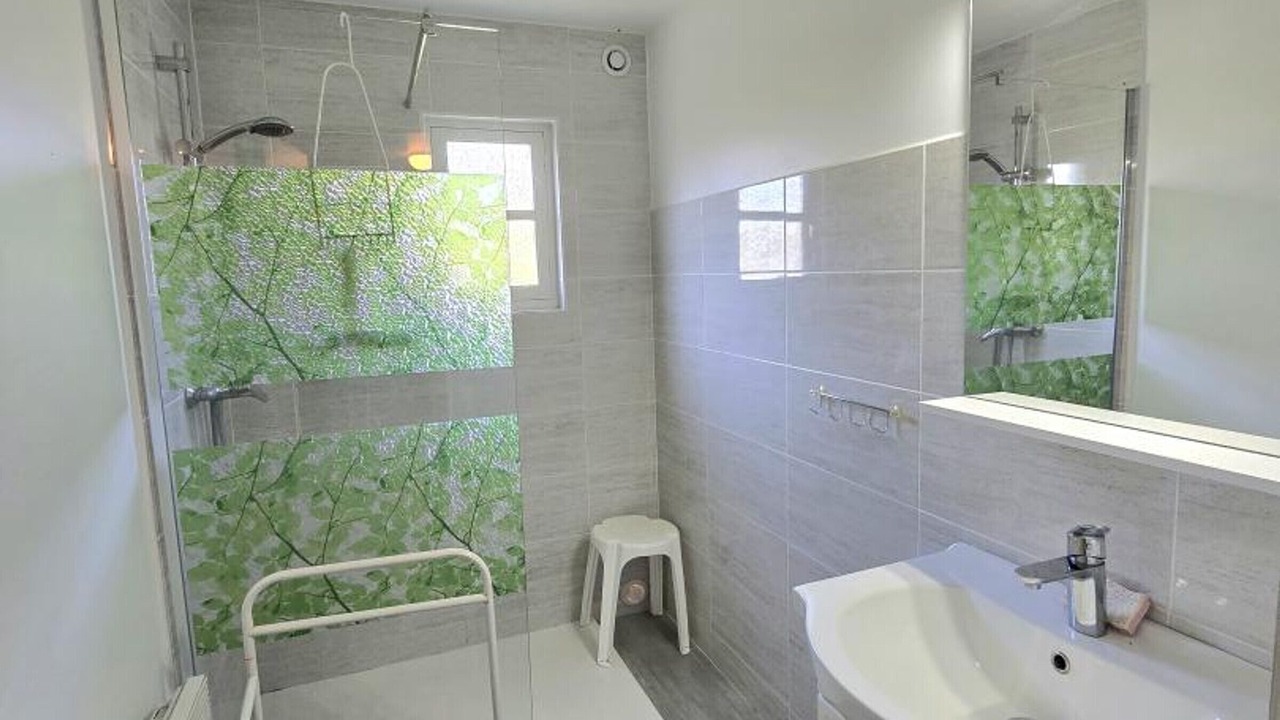 Photo of Bathroom in Grezes