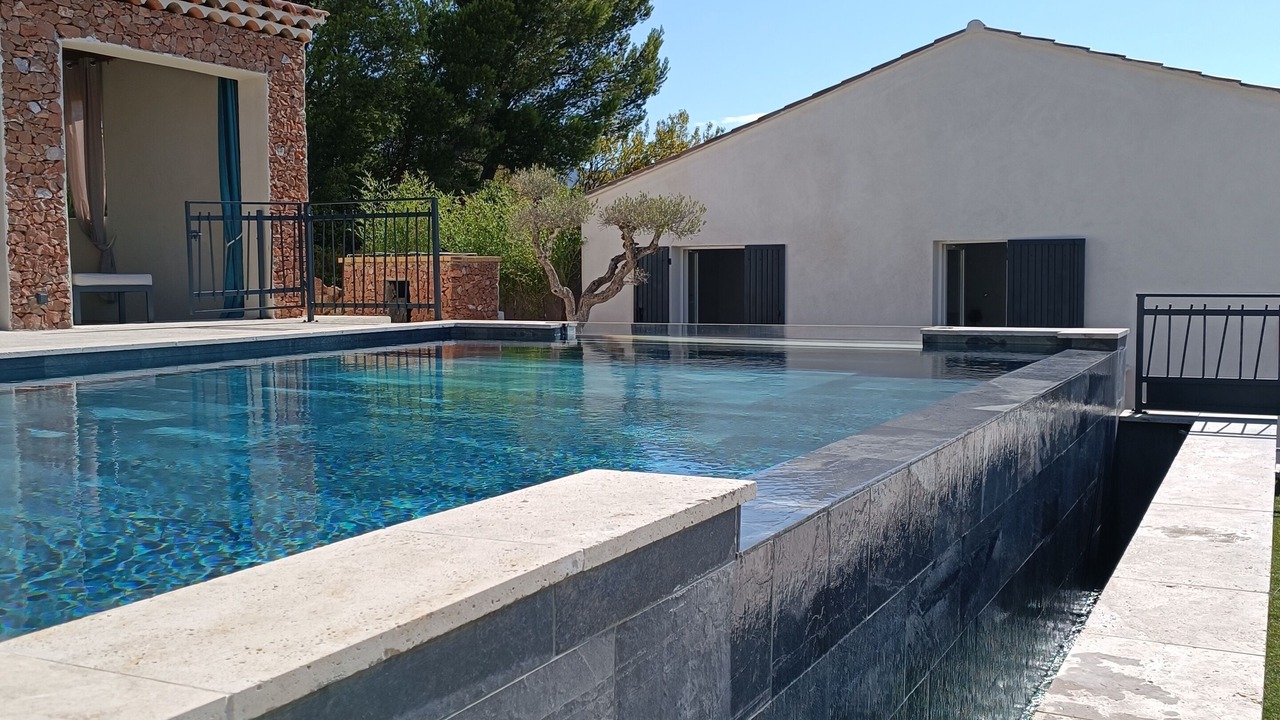 Photo of Outdoor in Aureille