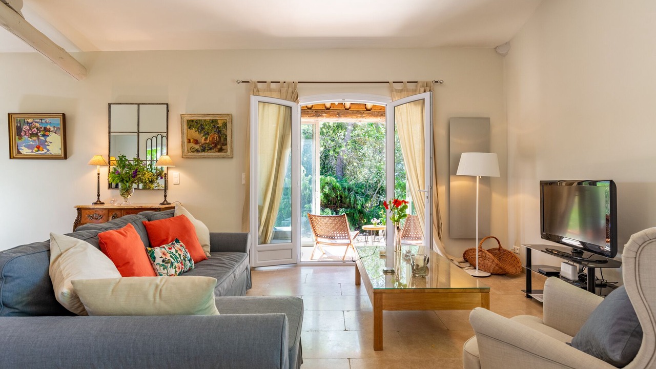 Photo of Livingroom in Cabrieres-d'Avignon