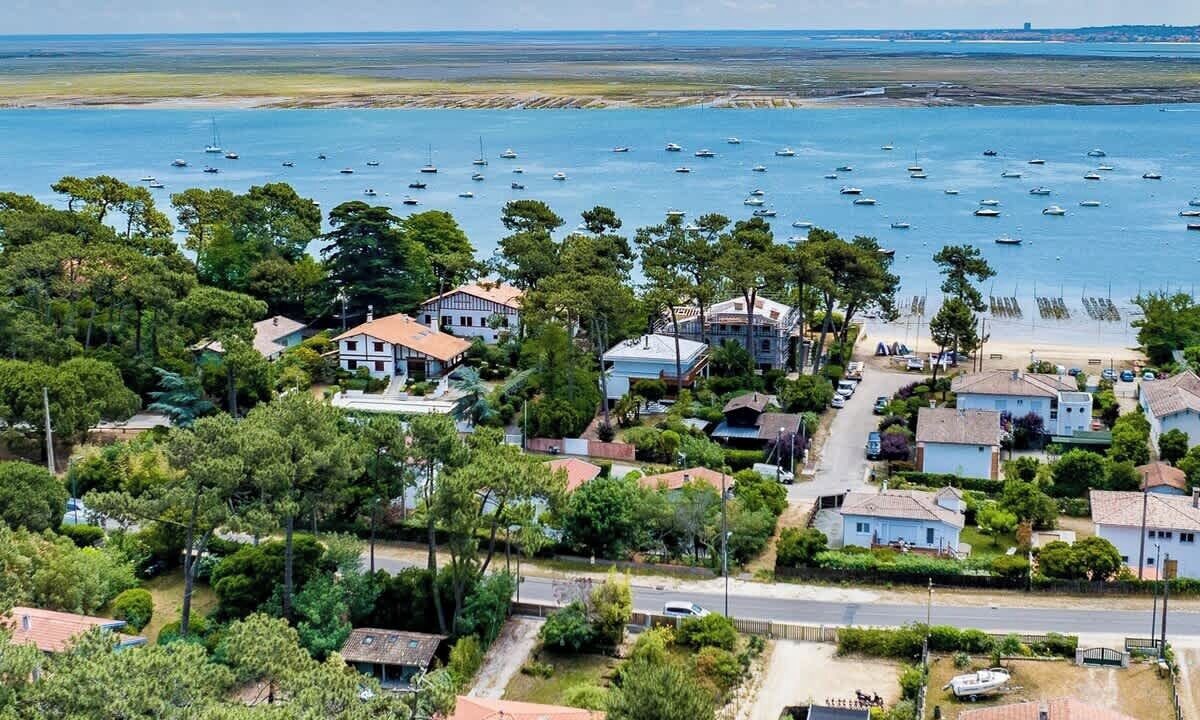 Photo of Outdoor in Le Canon