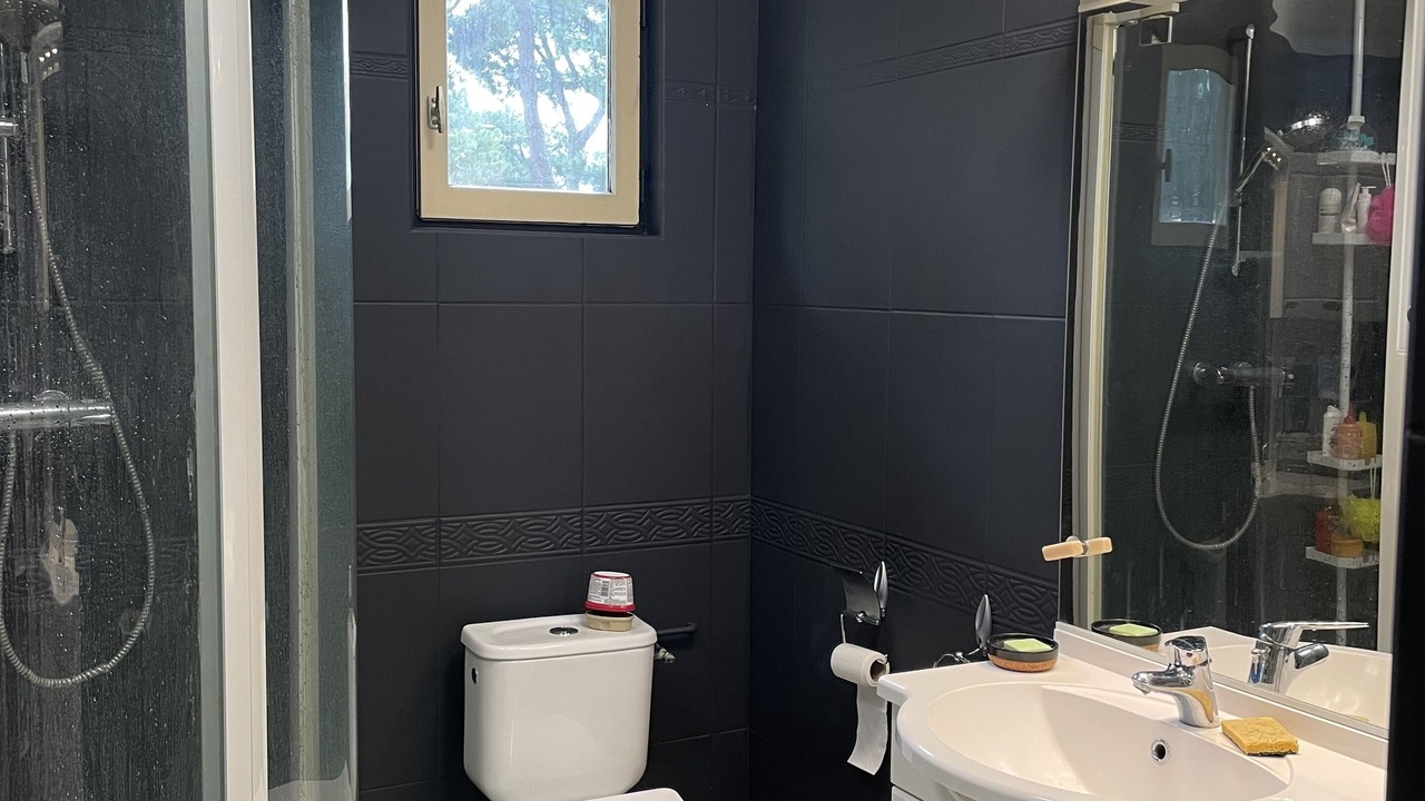 Photo of Bathroom in Soulac-sur-Mer