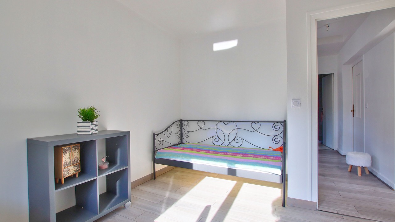 Photo of Bedroom in Saint-Jean-de-Maurienne