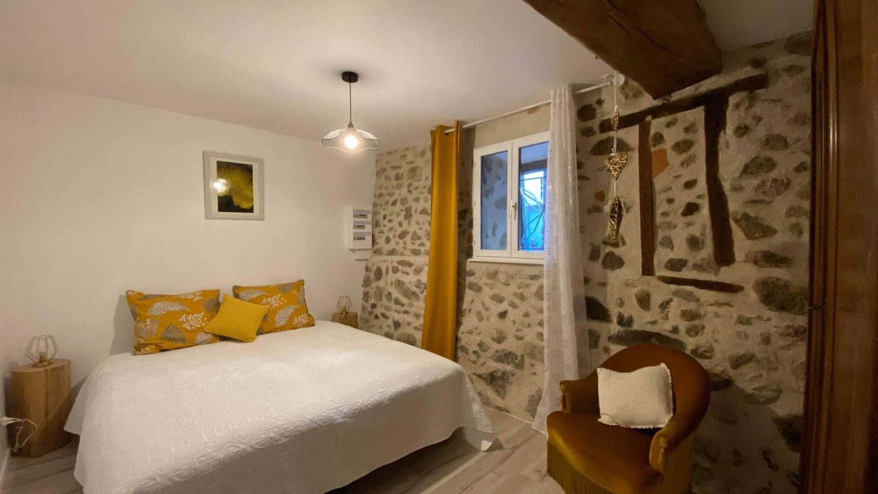 Photo of Bedroom in Chateldon