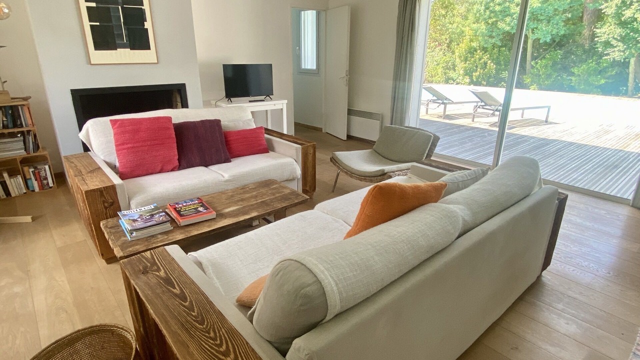 Photo of Livingroom in Le Canon