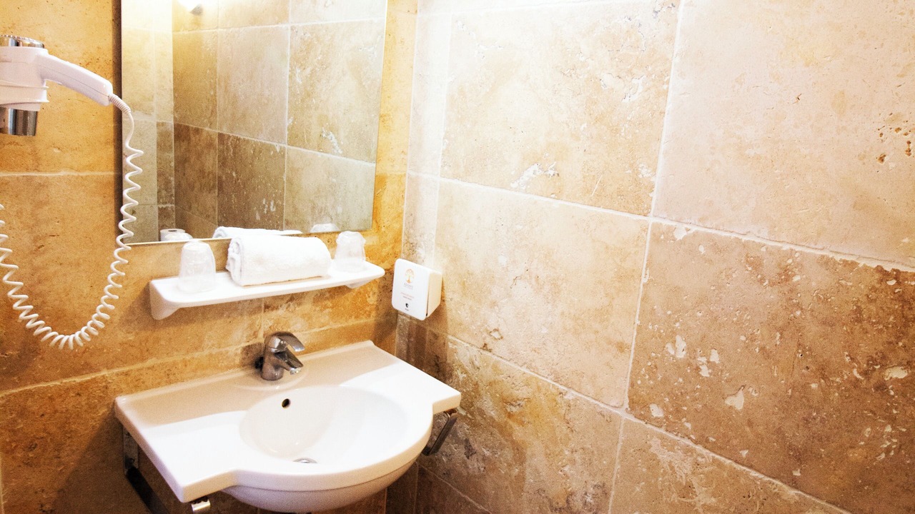 Photo of Bathroom in Six-Fours-les-Plages