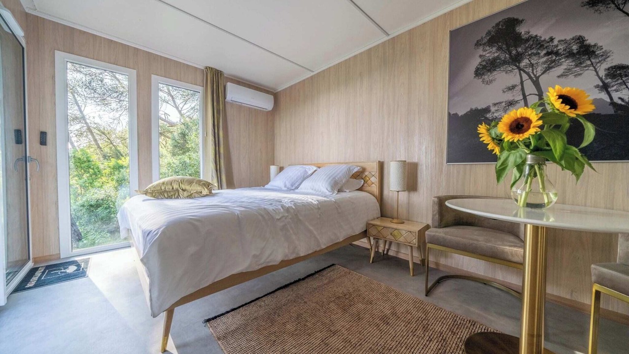 Photo of Bedroom in Saint-Marc-Jaumegarde