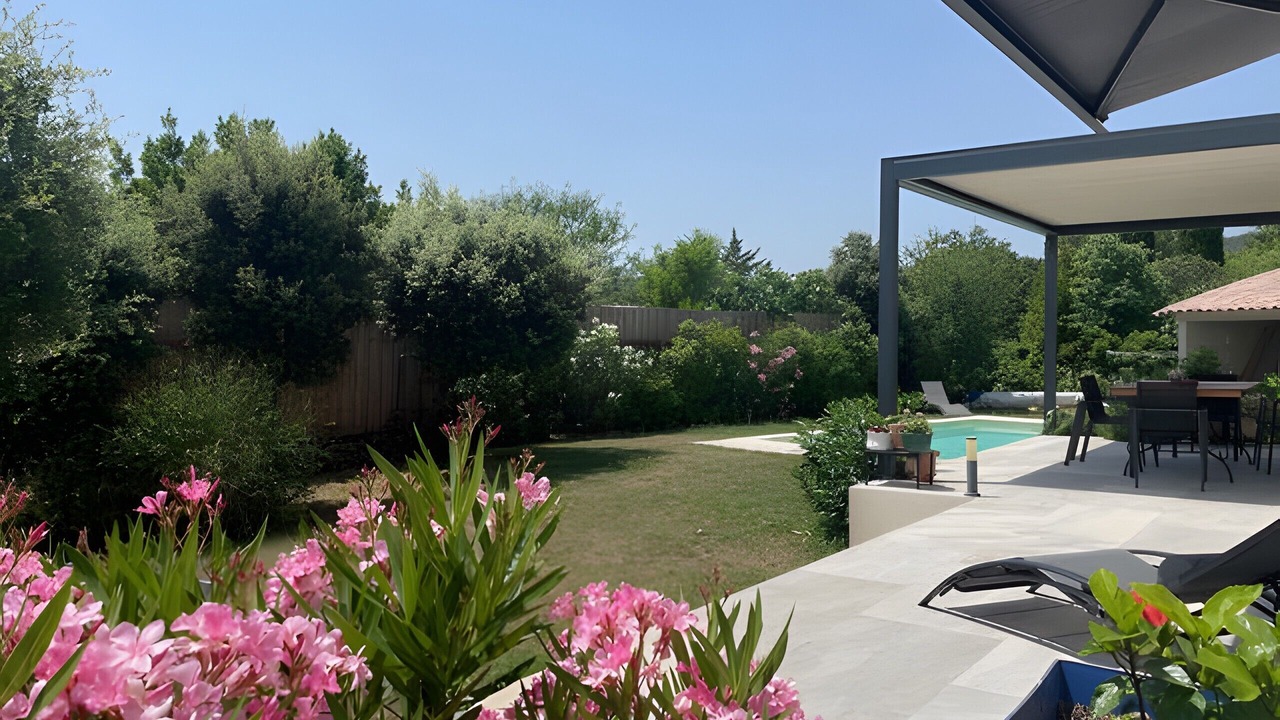 Photo of Outdoor in Cabrieres-d'Avignon