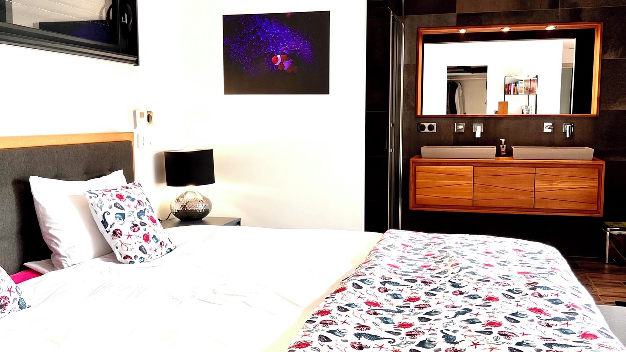Photo of Bedroom in Gujan-Mestras