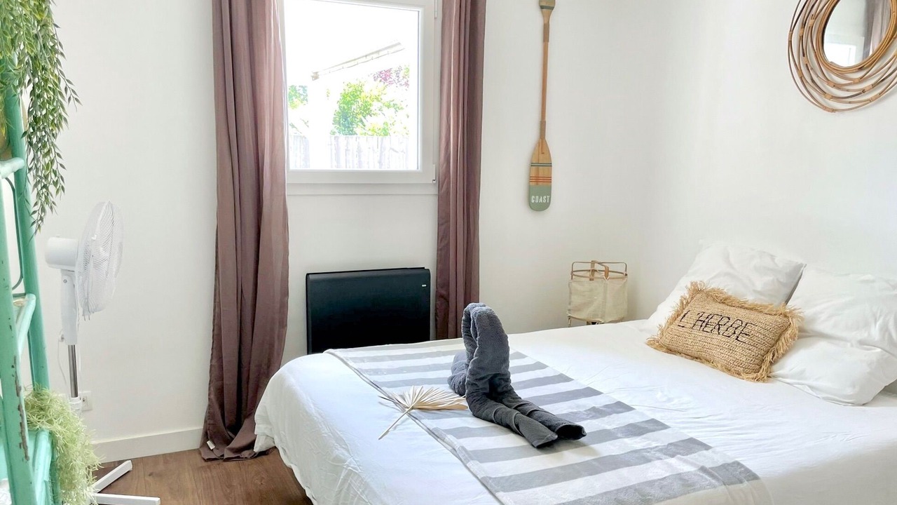 Photo of Bedroom in Lege-Cap-Ferret
