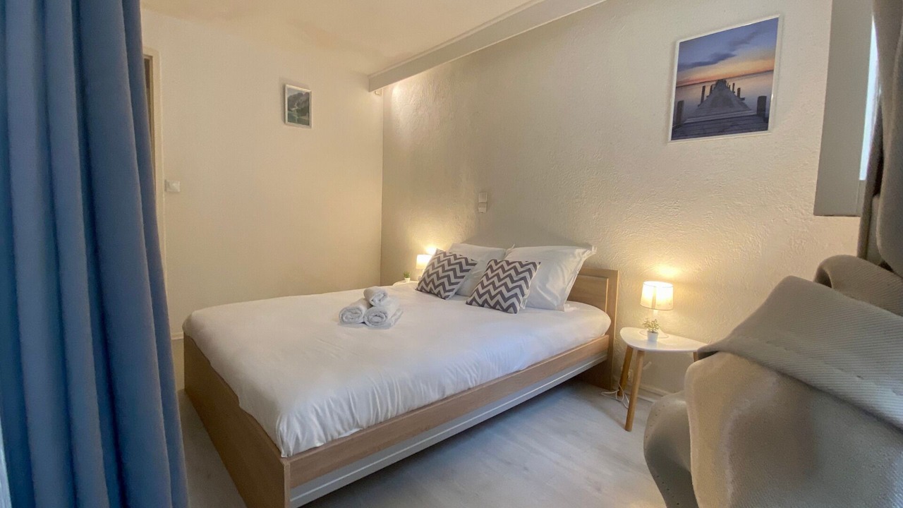 Photo of Bedroom in Nevers