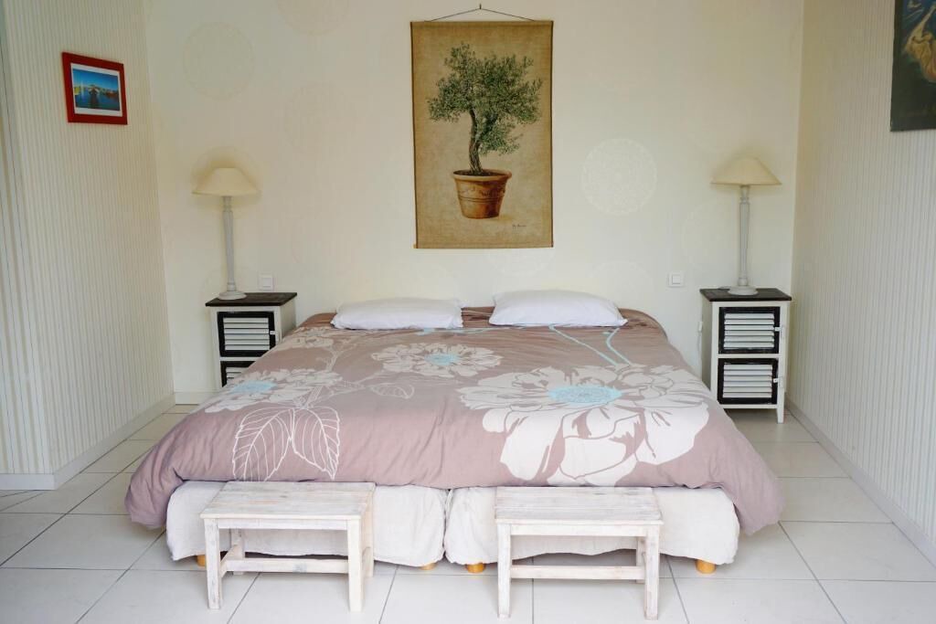 Photo of Bedroom in Gujan-Mestras
