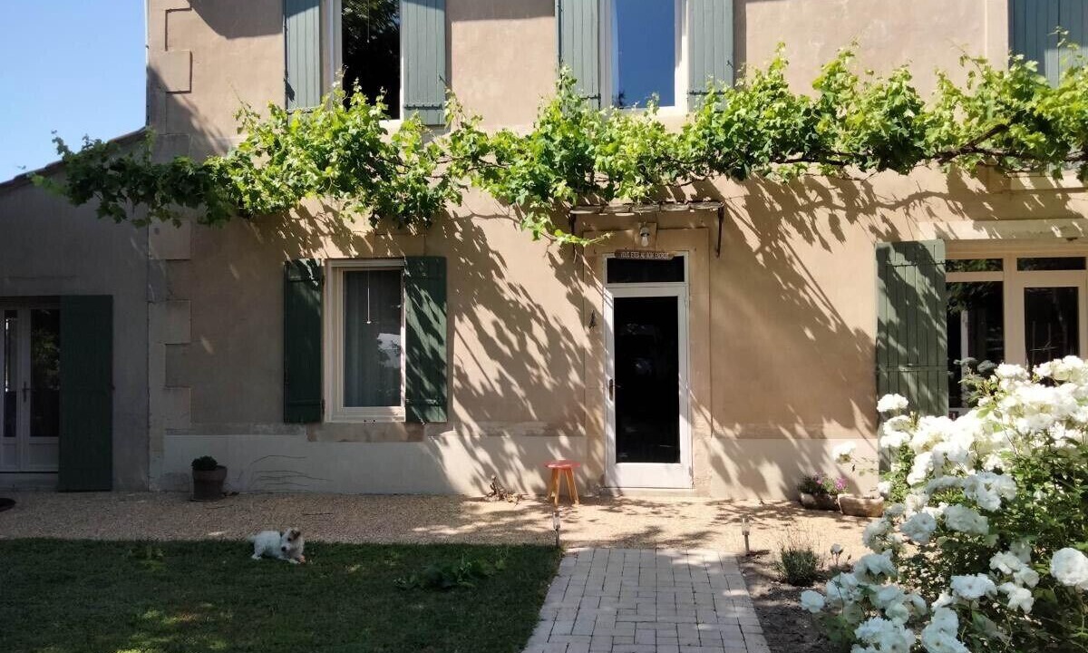Photo of Outdoor in Eyragues