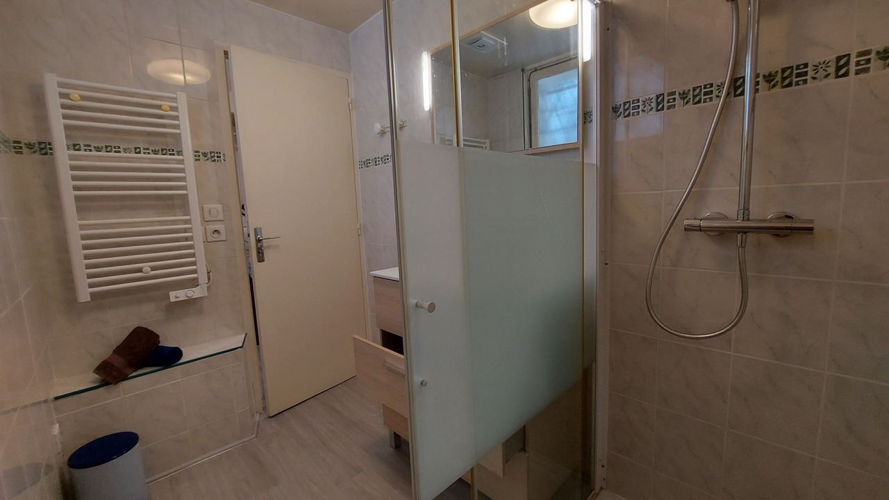 Photo of Bathroom in Saint-Jorioz