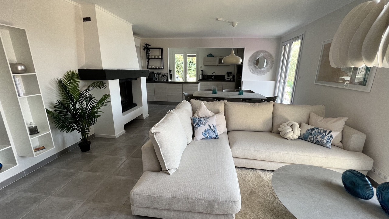 Photo of Livingroom in Les Termes