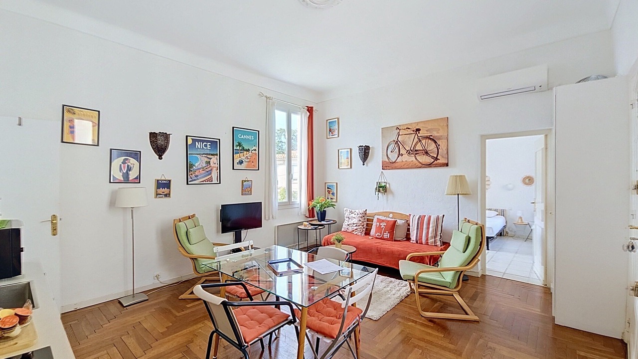 Photo of Livingroom in Carnot