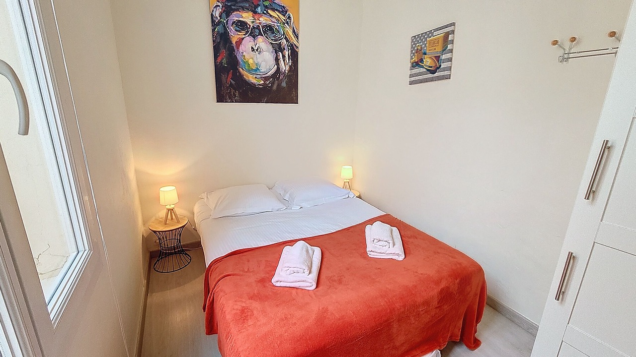 Photo of Bedroom in Carnot