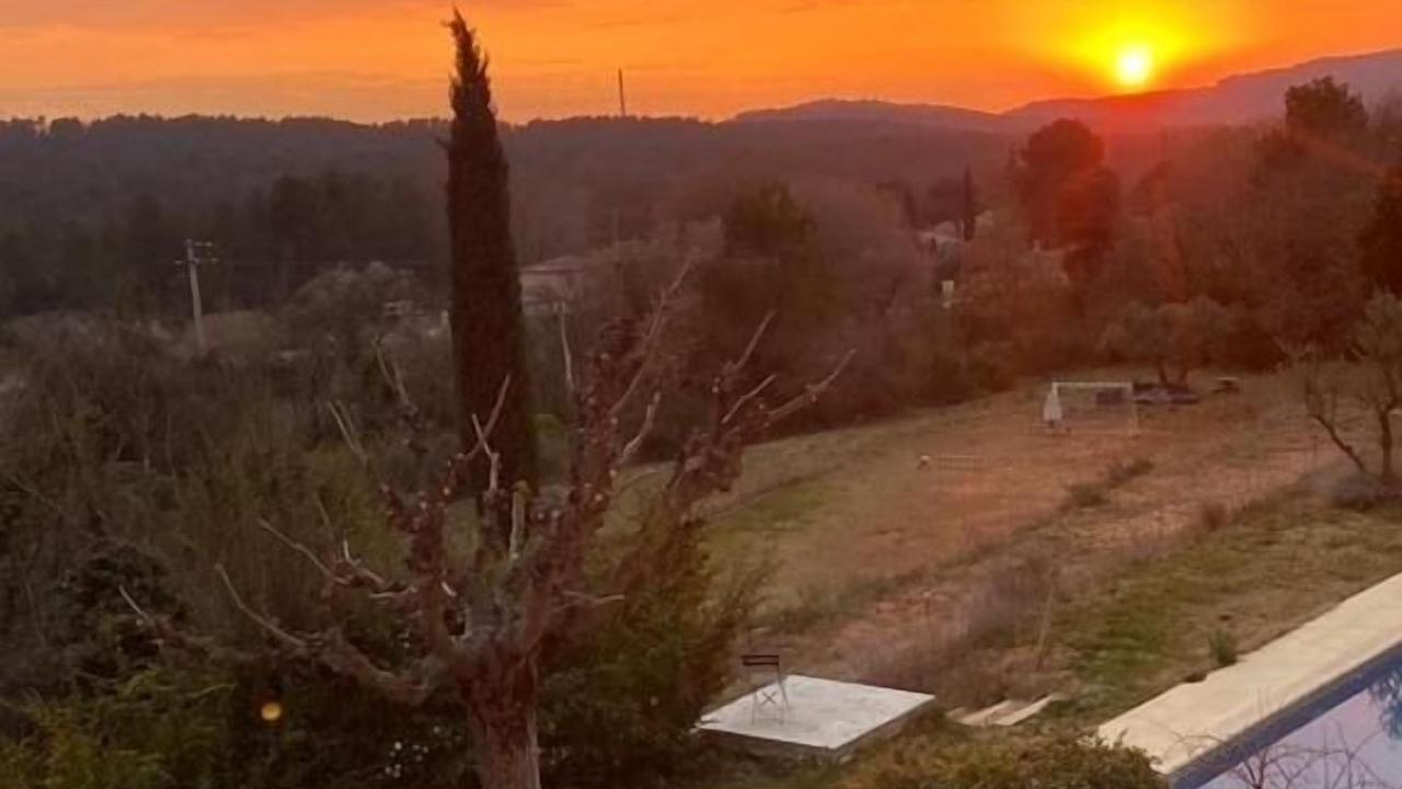 Photo of Outdoor in Chateauneuf-le-Rouge