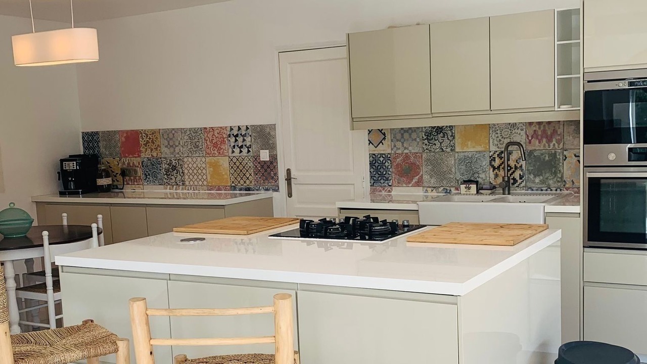 Photo of Kitchen in Chateauneuf-le-Rouge