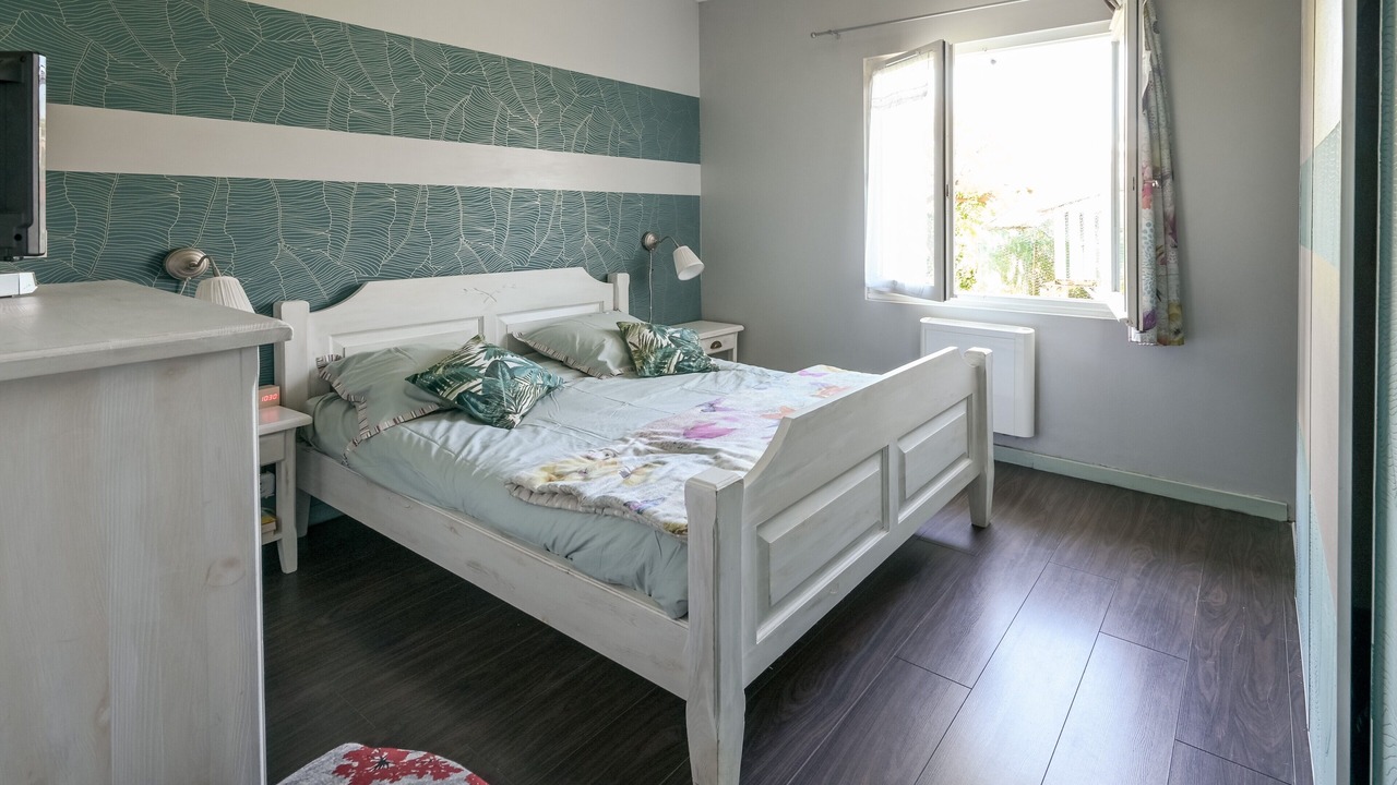 Photo of Bedroom in Gujan-Mestras