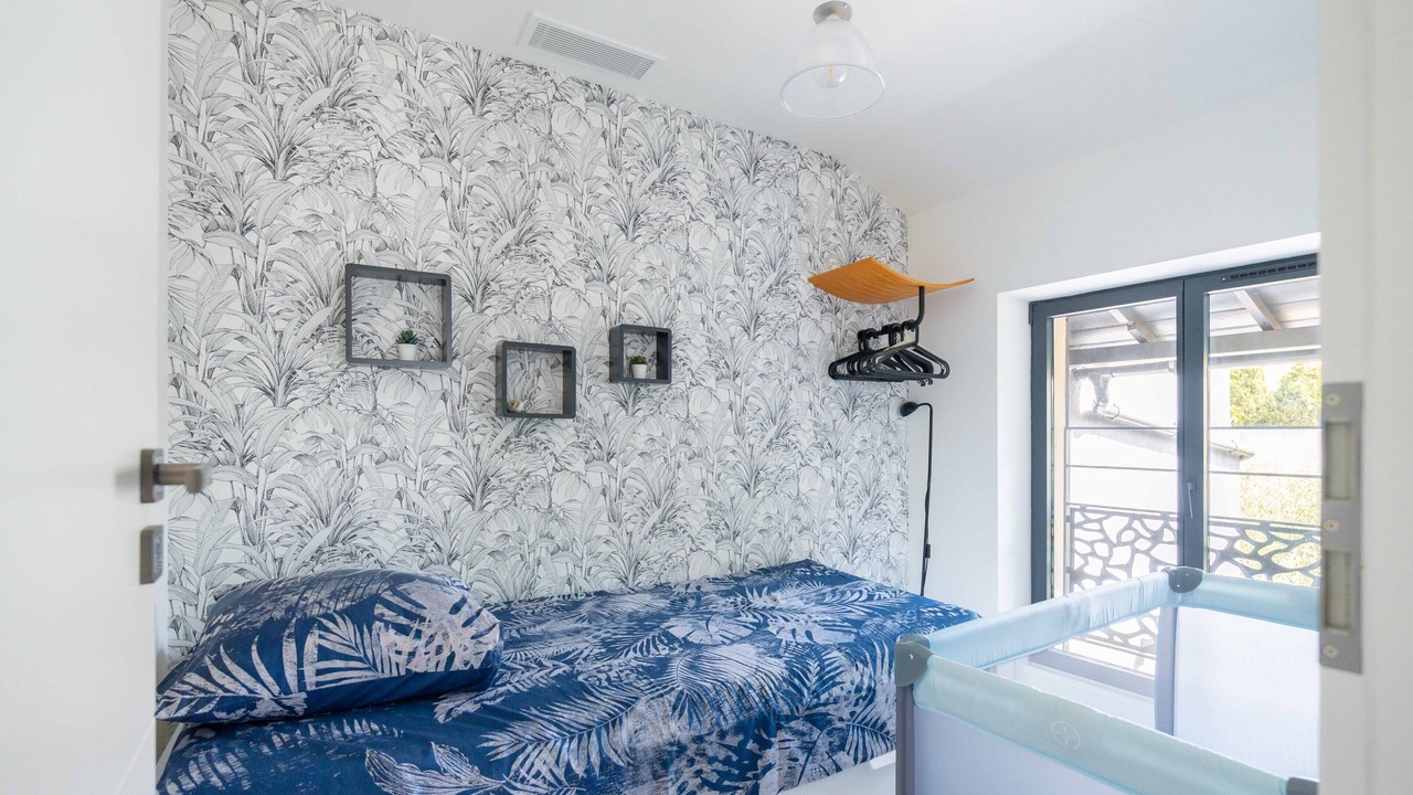 Photo of Bedroom in 8th Arrondissement