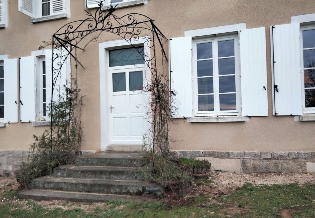 Photo of Outdoor in Busset