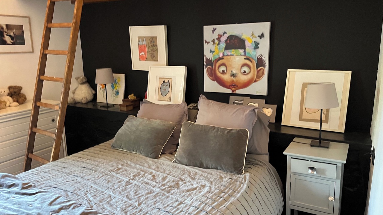 Photo of Bedroom in Saint-Marc-Jaumegarde