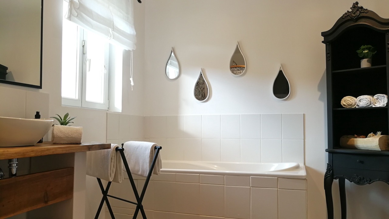 Photo of Bathroom in Cartelegue