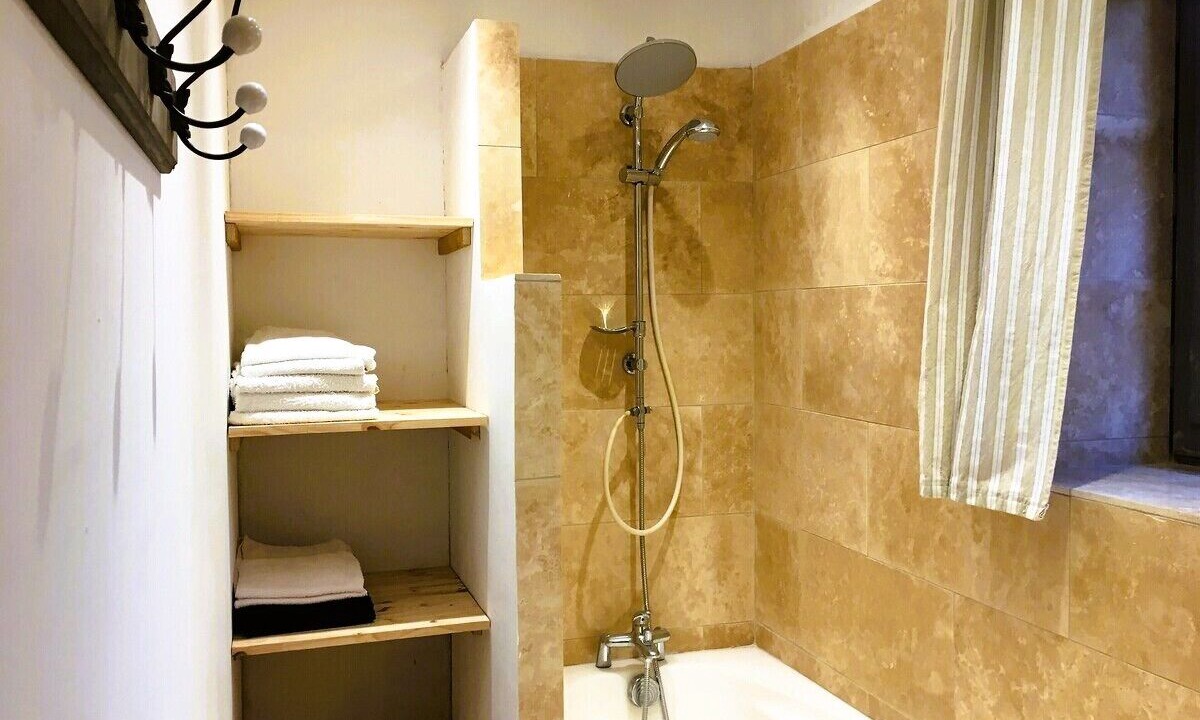 Photo of Bathroom in Saint-Amand-de-Coly