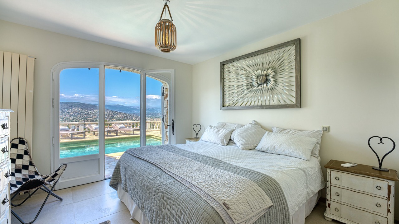 Photo of Bedroom in Theoule-sur-Mer