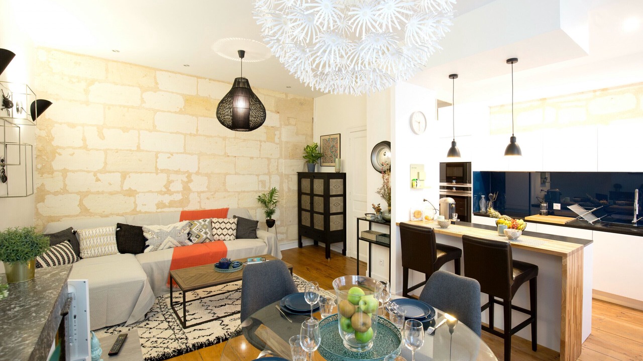 Photo of Livingroom in Hotel de Ville - Quinconces