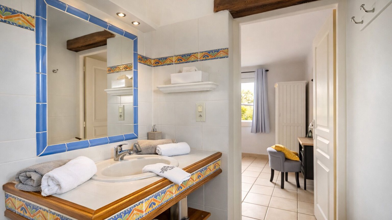 Photo of Bathroom in Saumane-de-Vaucluse