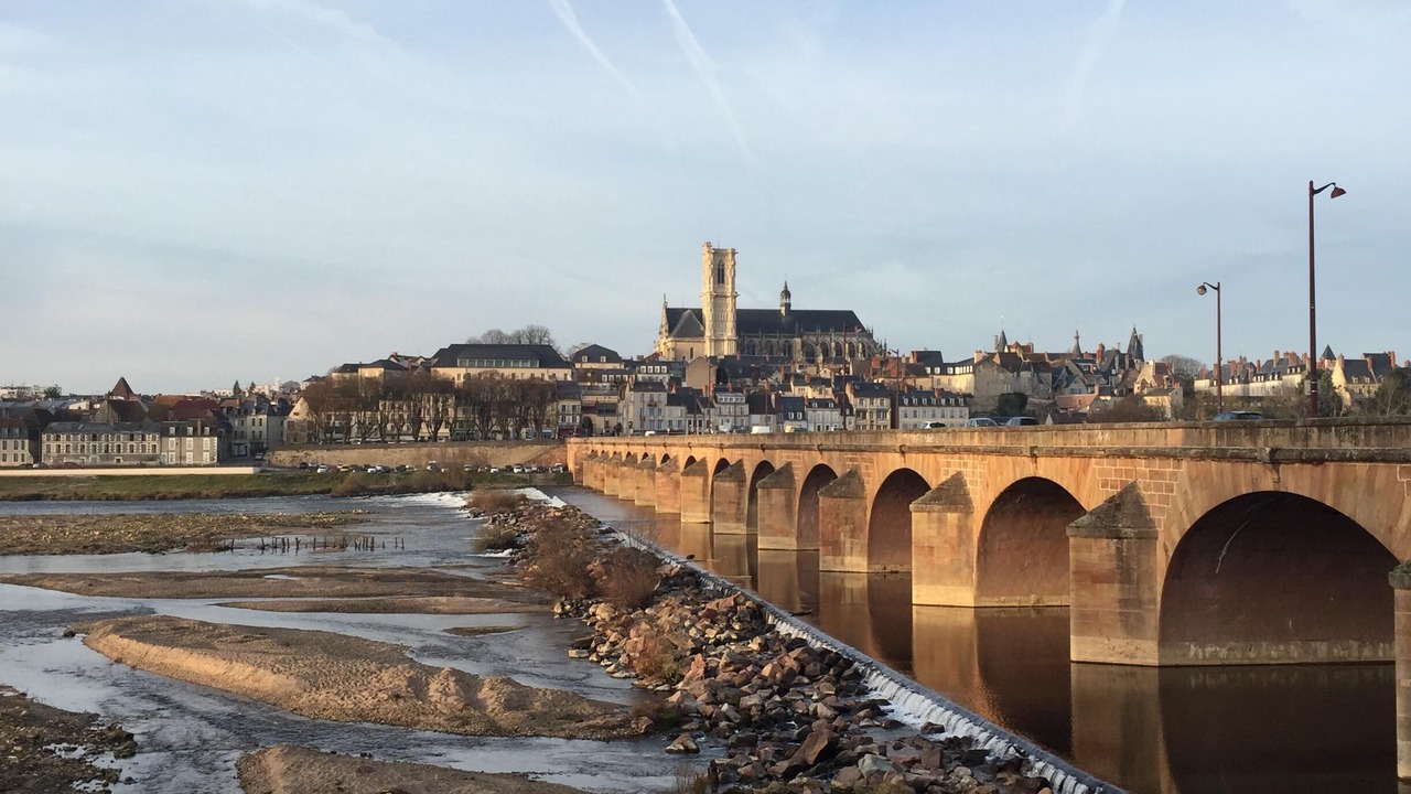 Photo of Others in Nevers