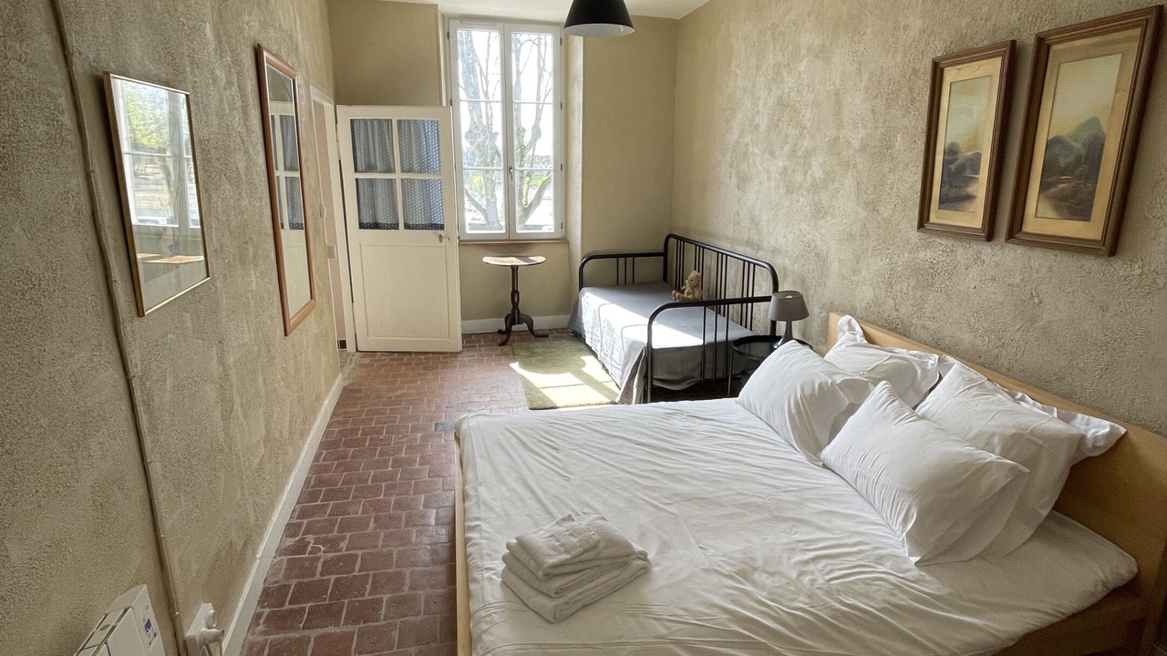 Photo of Bedroom in Nevers