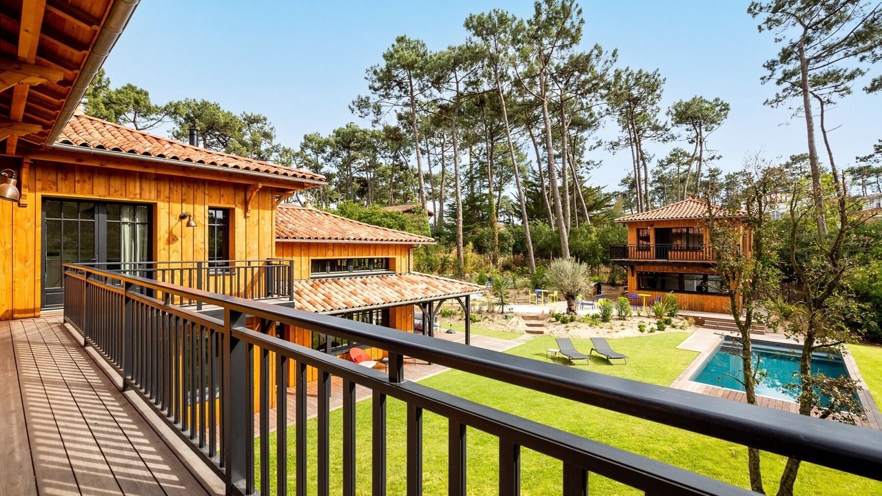 Photo of Outdoor in Le Canon