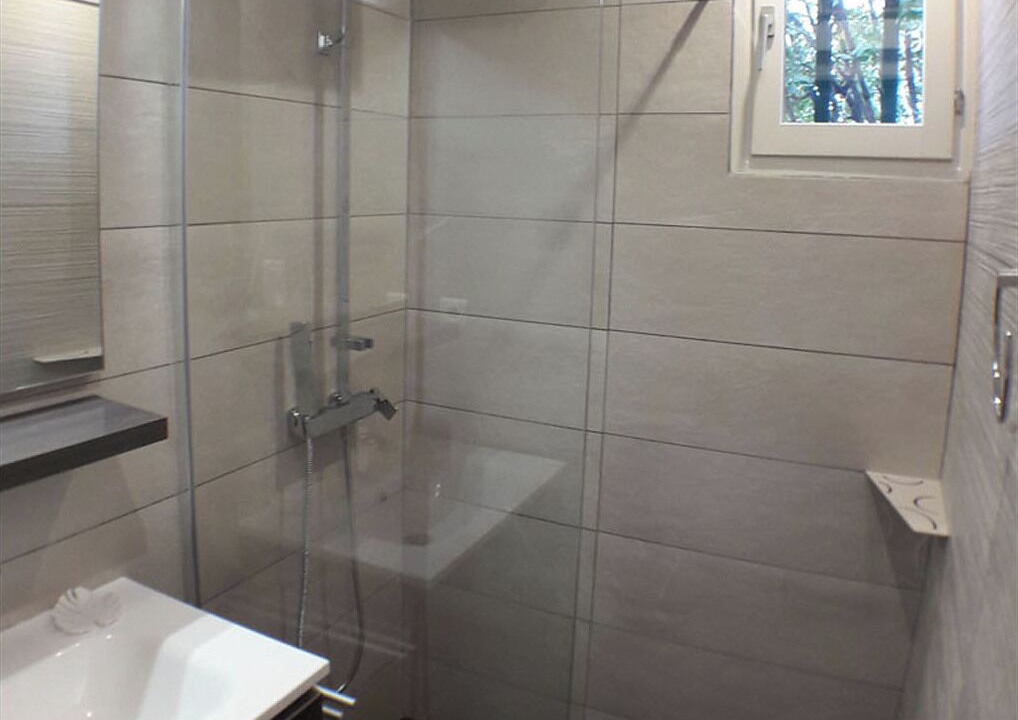 Photo of Bathroom in Le Brusc