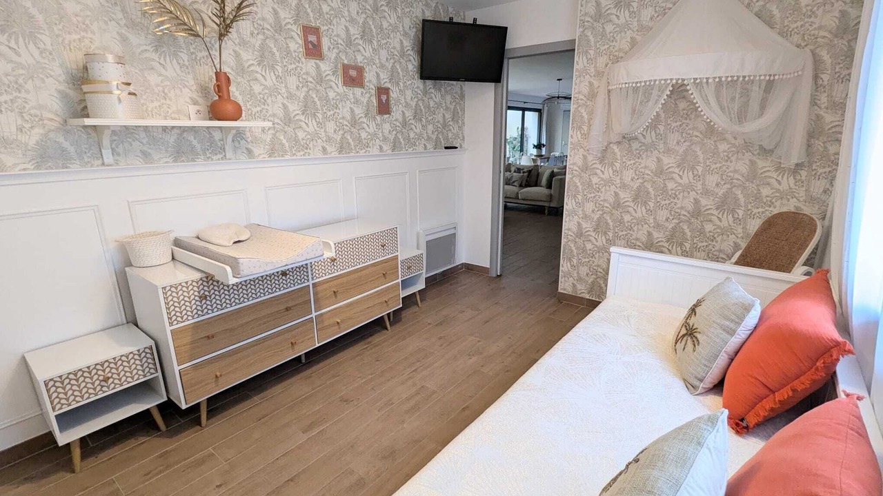 Photo of Bedroom in Maubec