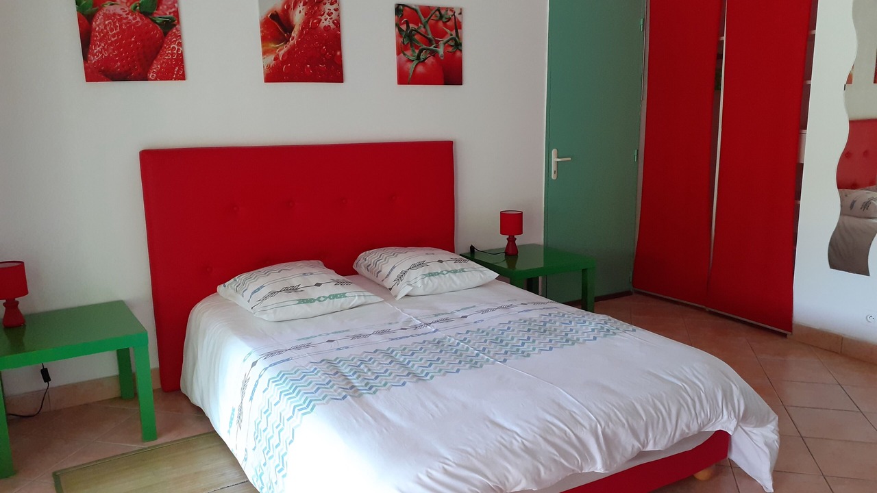 Photo of Bedroom in Eyragues